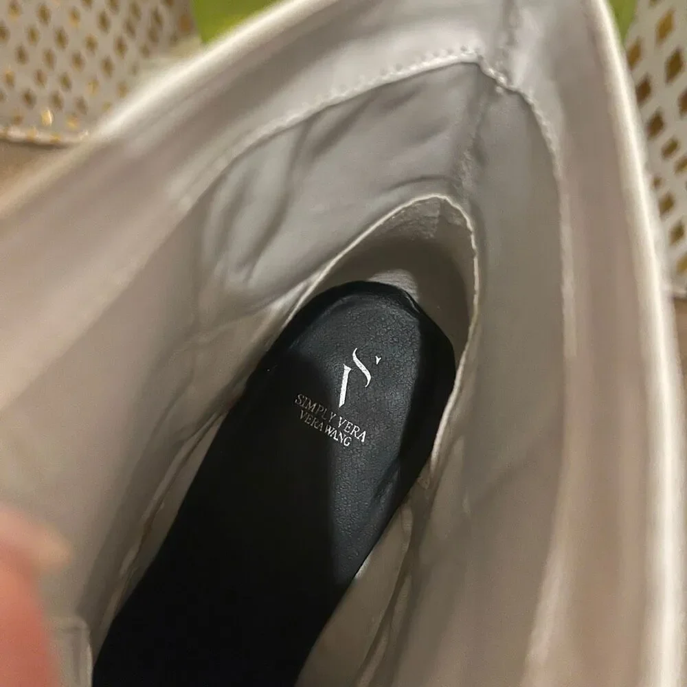 Simply Vera Wang grouse white zip up boots size 8.5 - Picture 5 of 6